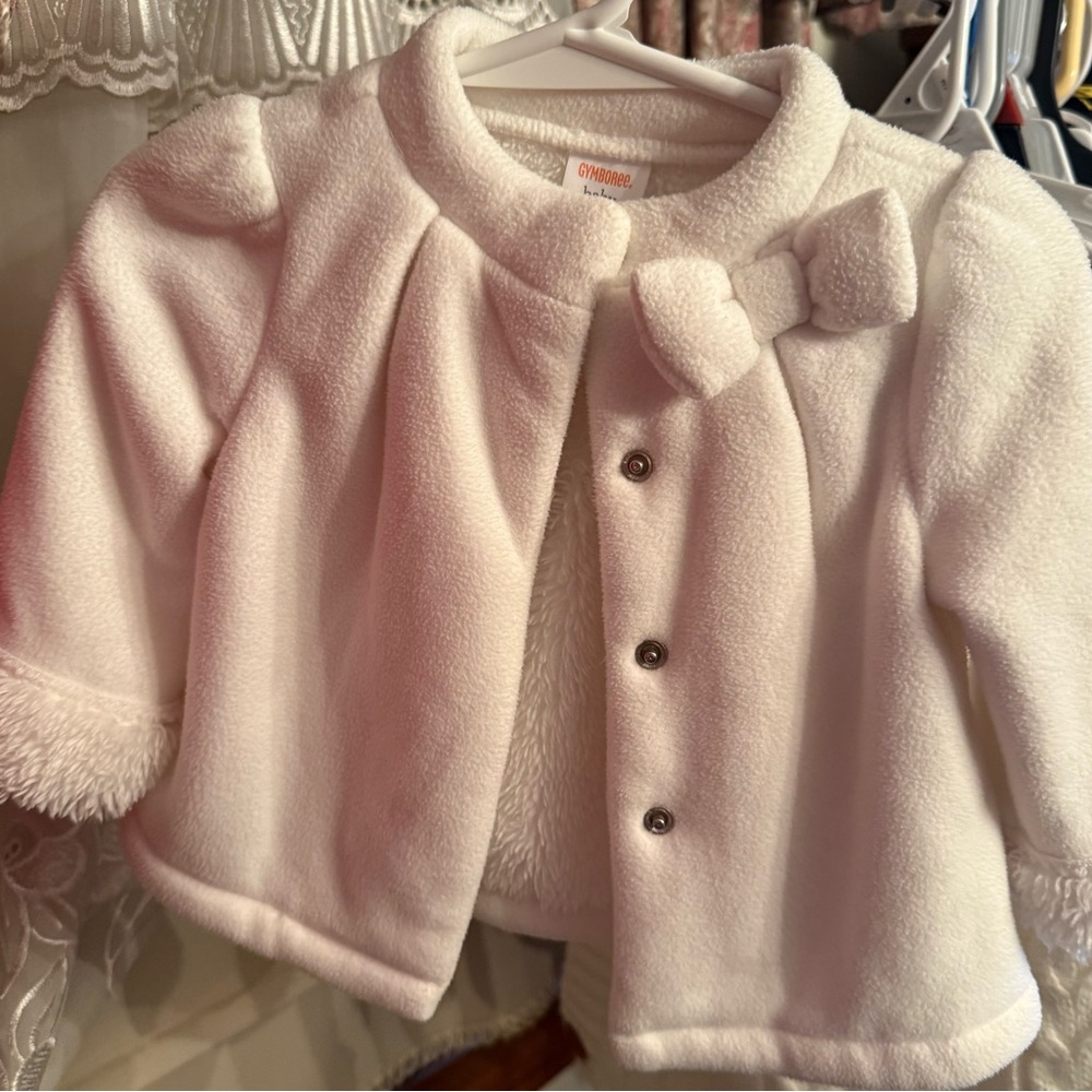 Gymboree White Fleece Kids Cape with Bow